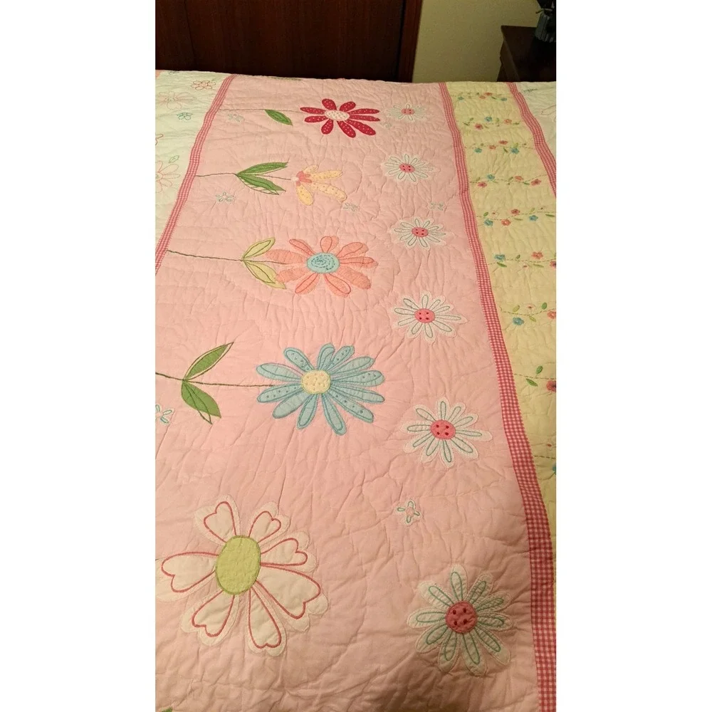 Pottery Barn Kids Cotton Daisy Garden Embroidered Appliqued Quilt Full/Queen